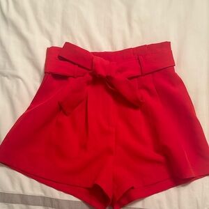 DO+BE red bow shorts! Size Small